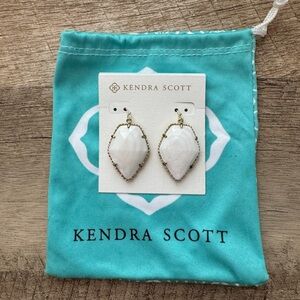 Kendra Scott Corley white and gold tone drop earrings